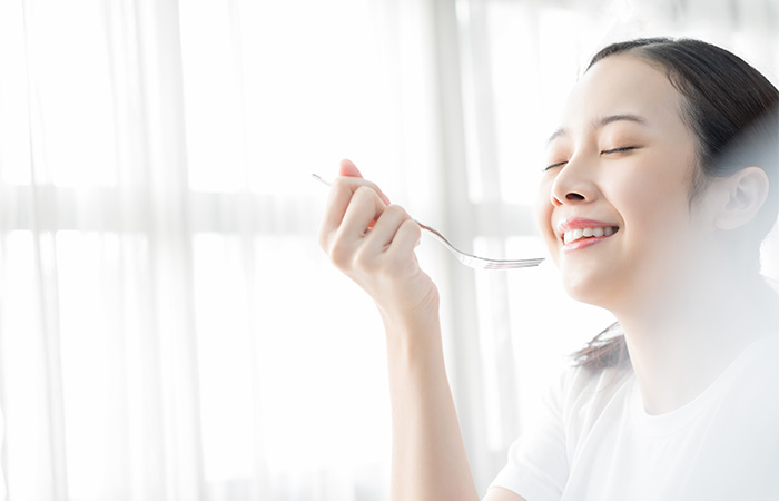 歯の機能を損なわず会話や食事を楽しめる 